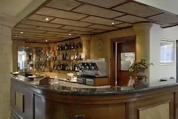 Grand Mose Ξενοδοχείο 4*