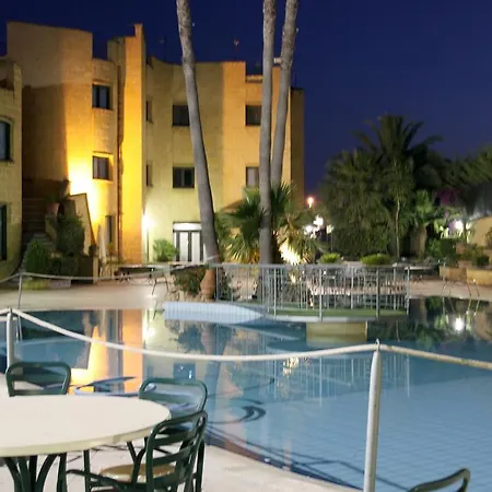 Grand Mose Hotel