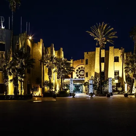 Grand Mose Hotel 4*